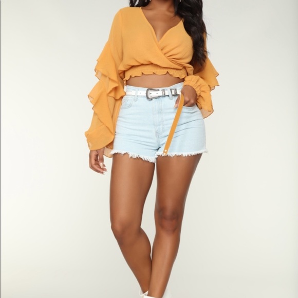 Fashion nova slightly classy surplice top - Picture 4 of 4